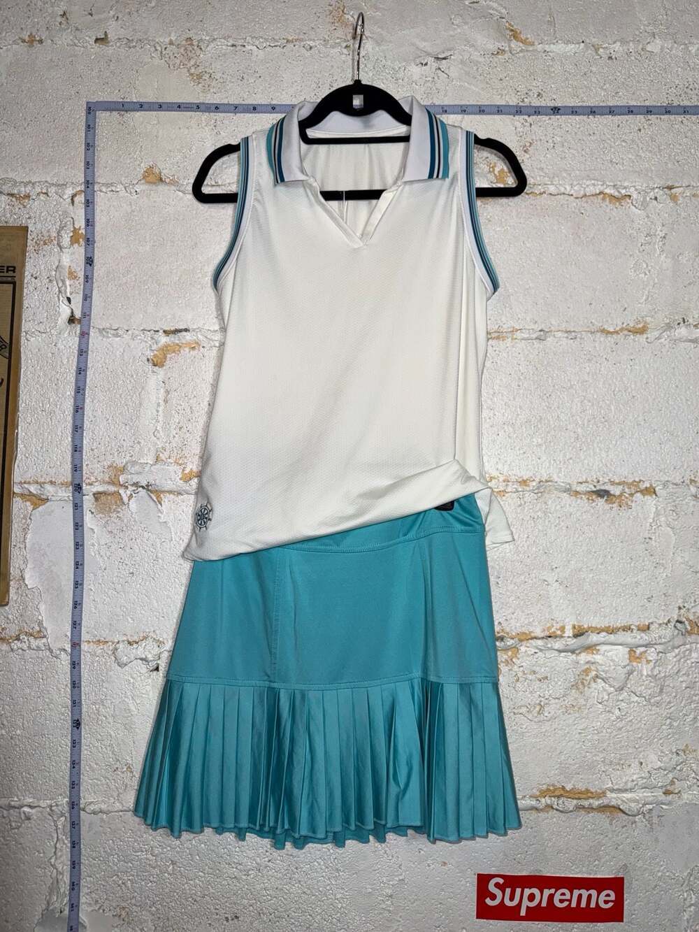 Jofit Women's Sleeveless Polo Shirt and Pleated Skort Set White Teal Size XS